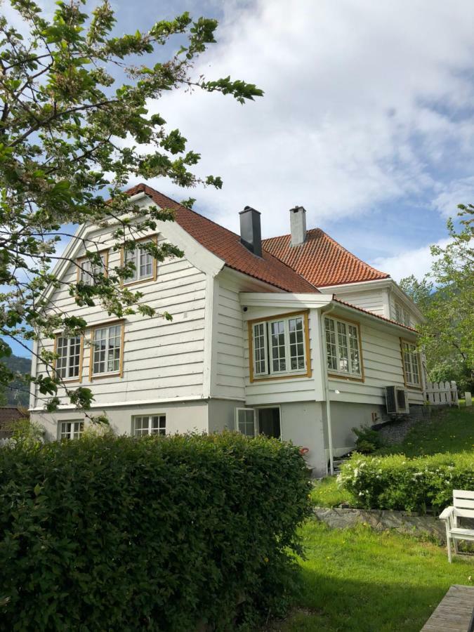 Stryn - House By The River 외부 사진